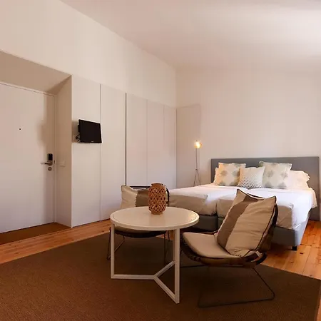 Combro By Homing Apartamento