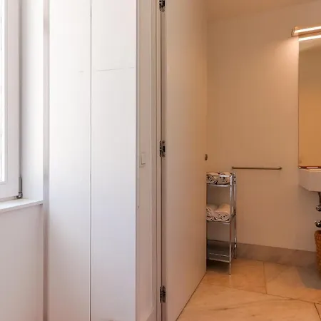 Combro By Homing Apartmán *